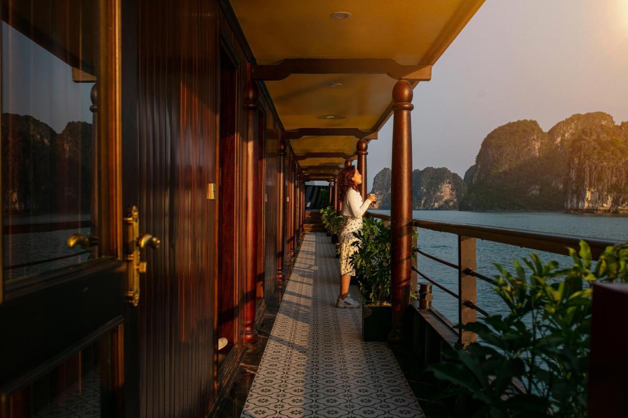 מלון הלונג Nostalgia Halong Cruise מראה חיצוני תמונה
